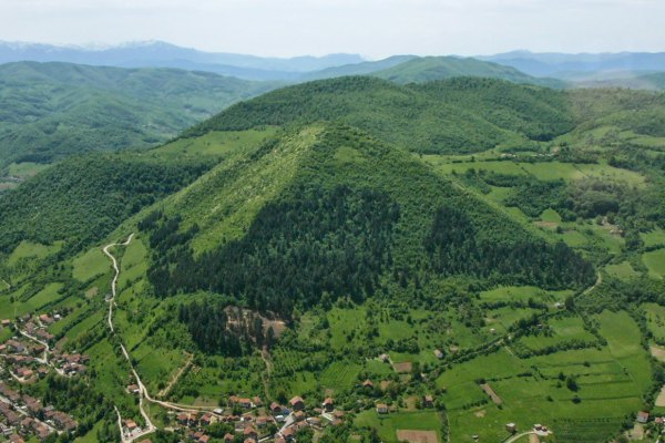 Piramidi sull pianeta: Visoko